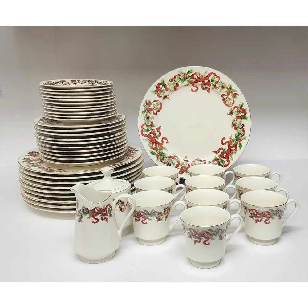 Christmas Ribbon By World Bazaars Vintage 42 PC Porcelain Dinnerware Dish Set